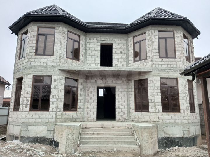 Дом 320 м² на участке 7,5 сот.