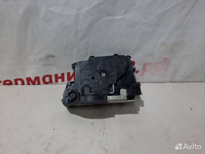 Замок двери задний правый Bmw X1 E84 N20B20A 2012