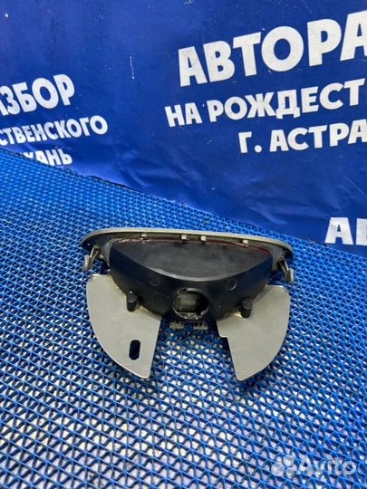 Стоп-сигнал дополнительный Renault Symbol седан