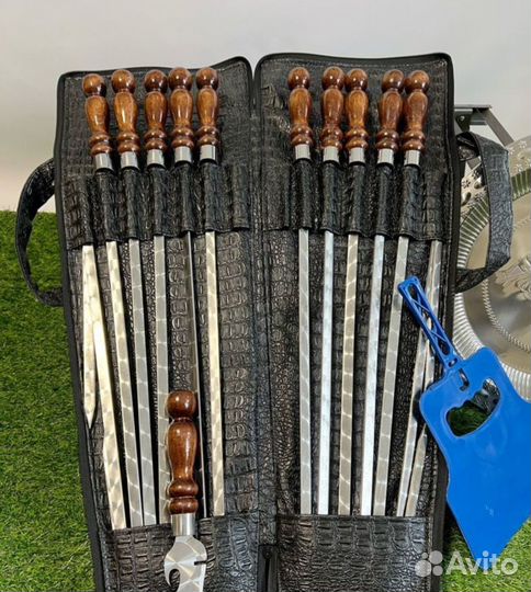 Набор шампуров в коже