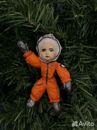 Ватная игрушка космонавт