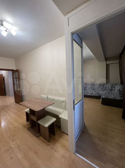 2-к. квартира, 80 м², 4/9 эт.