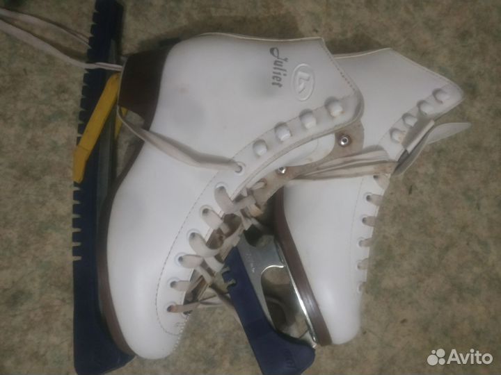 Коньки фигурные детские 30 размер и37