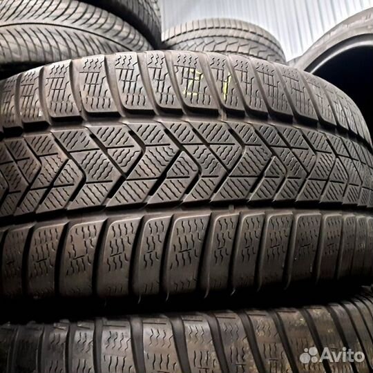 Pirelli Winter Sottozero 3 275/40 R18