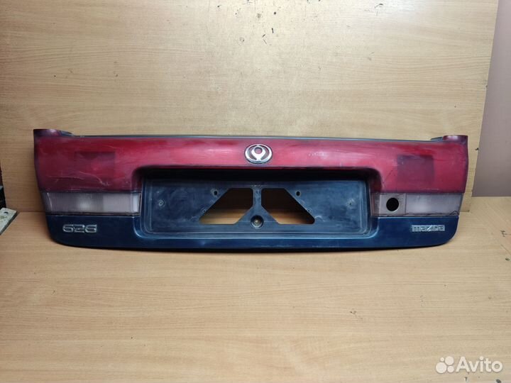 Фонарь задний центральный, Mazda 626 GE