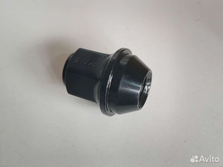 Чёрный колёсные гайки на jeep