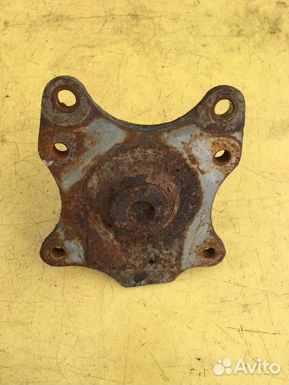 Цапфа заднего колеса Ситроен С4 Citroen C4