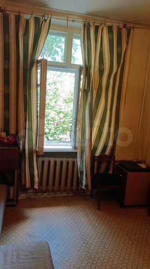 Комната 14 м² в 4-к., 2/5 эт.