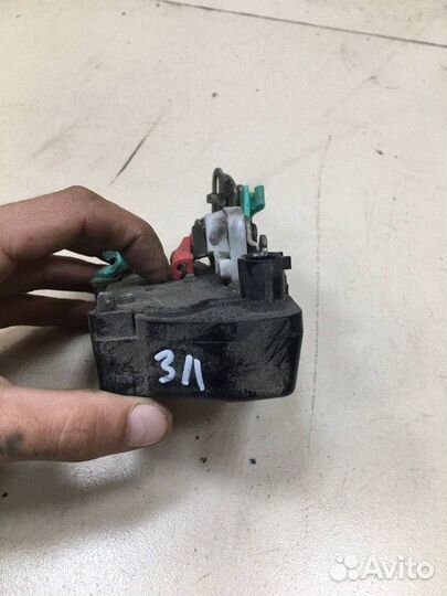 Замок двери задней левой Dodge Neon