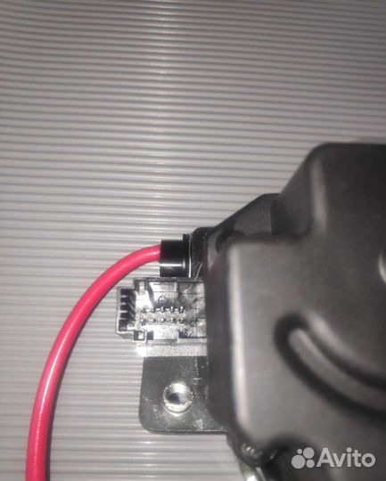 Замок багажника Mercedes ML W164, GL X164, R-Klass