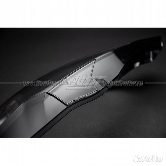 Стекло для фары Volvo XC60 (2017-2021) Левое