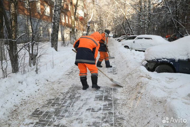 Разнорабочие 24/7. Уборка территории