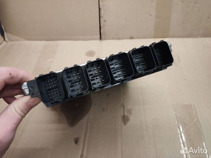 Блок управления двигателем BMW 7 G11/G12 рест