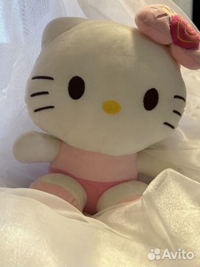 Игрушка Hello Kitty и другие герои