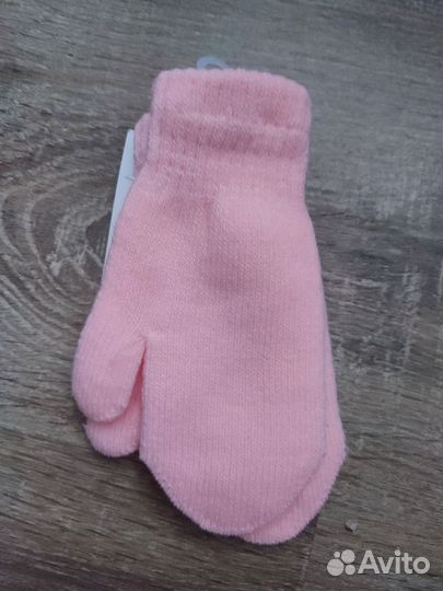 Варежки тонкие вязанные