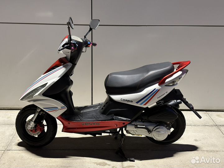 Скутер Vento Corsa 50/150
