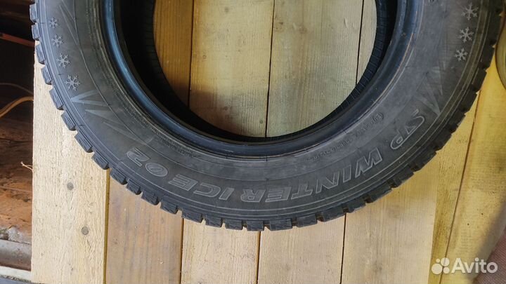 Dunlop SP Winter Ice02 195/65 R15 95T