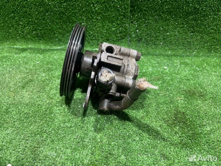 Насос гидроусилителя руля Nissan Almera Classic 1
