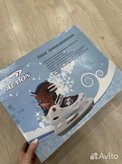 Коньки хоккейные