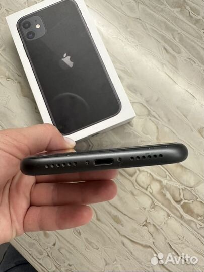 iPhone 11, 64 ГБ