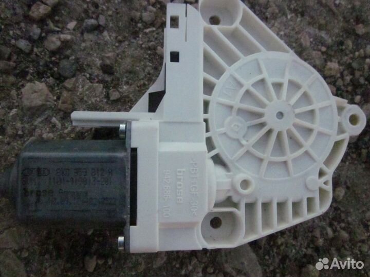 Audi a4 b8 стеклоподъемник задний