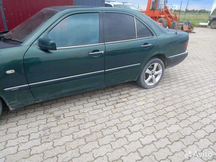 Mercedes-Benz E-класс 3.0 AT, 1997, 351 471 км