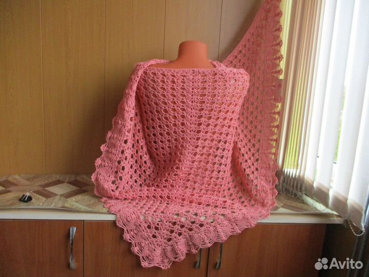 Ажурная шаль крючком