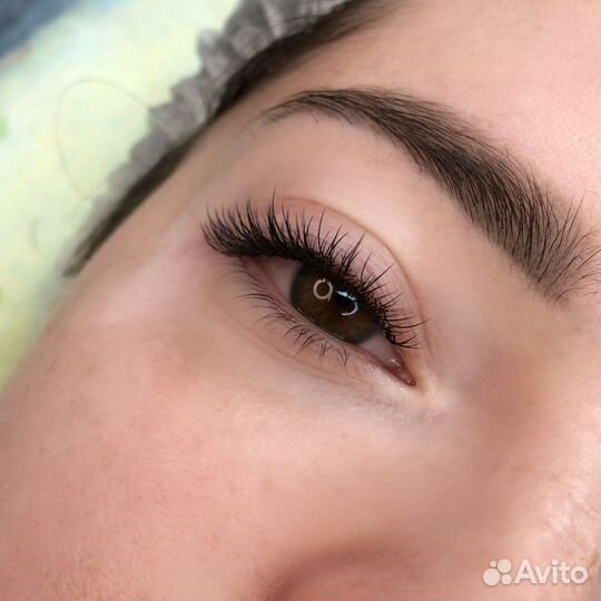 Наращивание ресниц на кресле-реклайнер. Центр