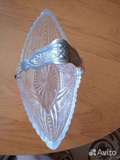 Конфетница хрустальная