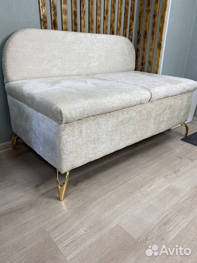 Диван для салона красоты бу