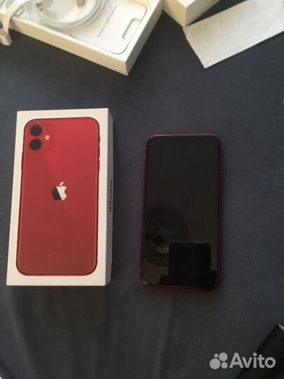 Телефон iPhone 11