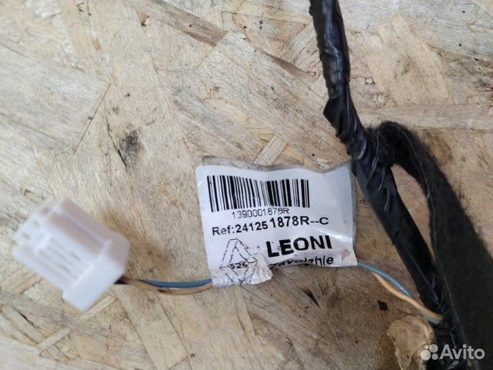 Проводка двери передняя правая Renault Logan