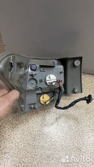 Задний правый фонарь (фара) на Outlander 3