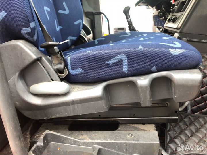 Сиденье пассажирское механическое Iveco Stralis