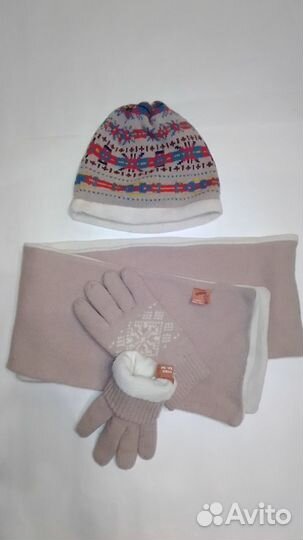 Шапки женские вязаные