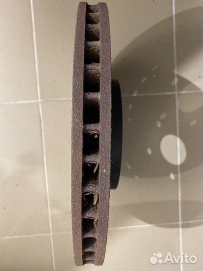 Toyota Диск тормозной передний 43512-0E030