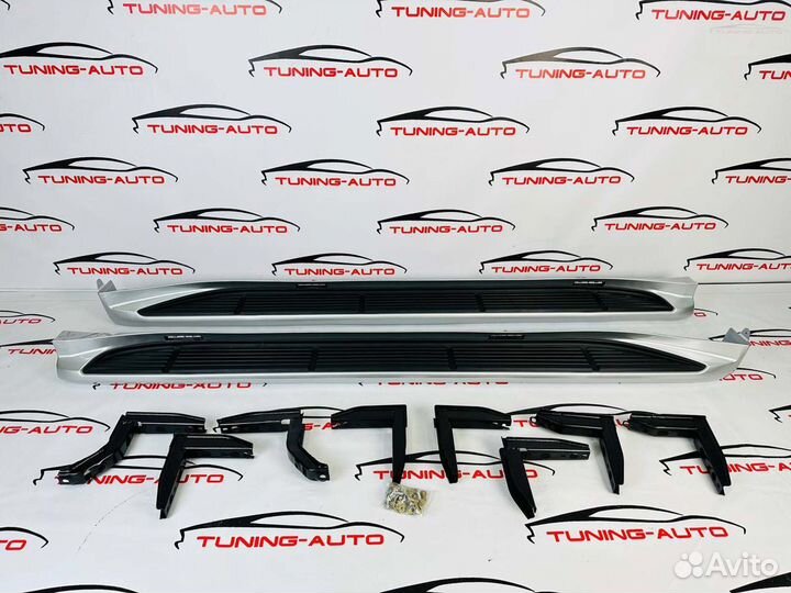 Подножки Toyota Land Cruiser 100 с подсветкой Z017