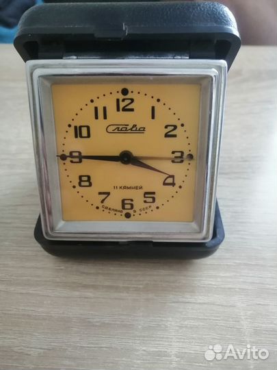 Будильник походный СССР