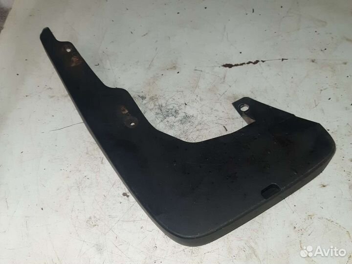 Брызговик передний правый honda cr-v 3