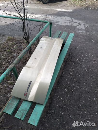 Пятая дверь (крышка багажника) ford S-MAX золотая