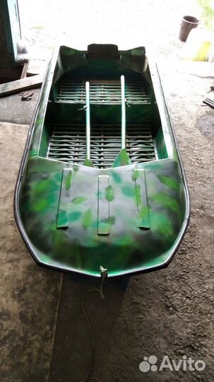 Лодка Романтика