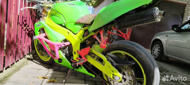 Kawasaki zx6r stunt