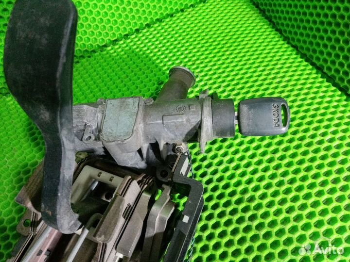 Замок зажигания fabia 1