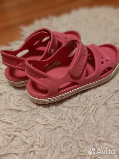 Босоножки crocs размер j 1