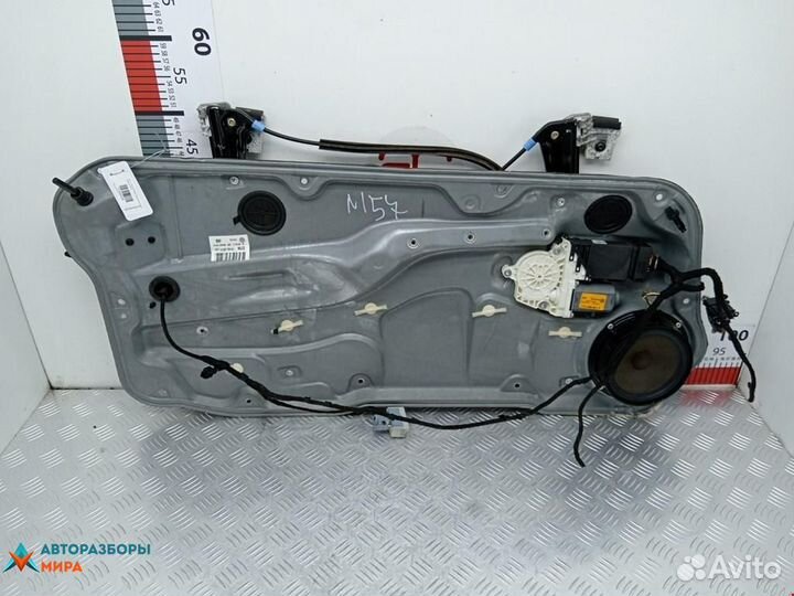 Стеклоподъемник передний левый Volkswagen Golf 4