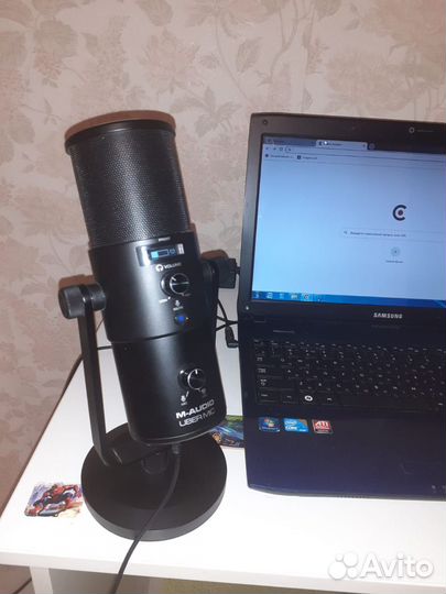 Студийный микрофон M-Audio Uber Mic