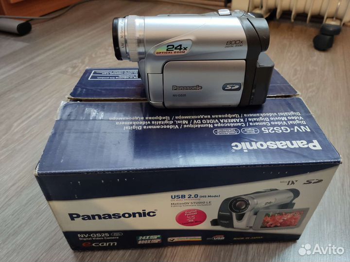 Видеокамера Panasonic NV-GS25