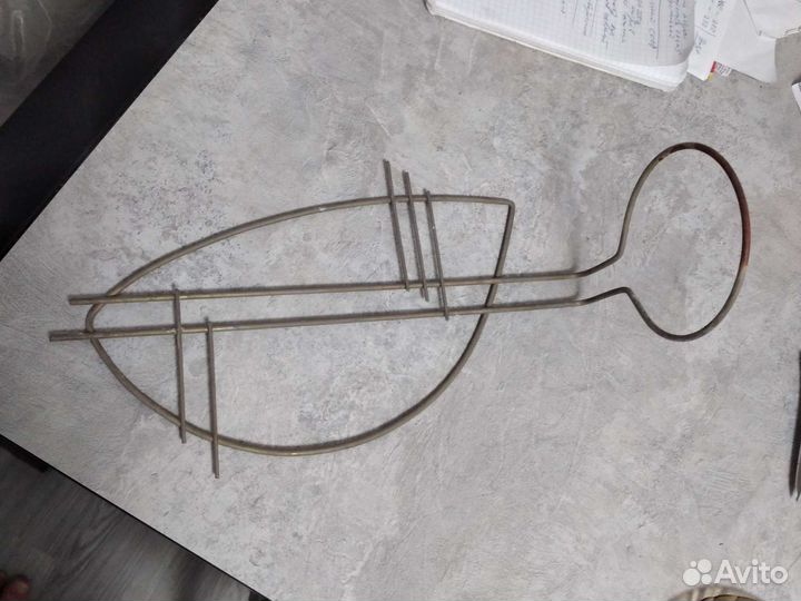 Подставка под цветы металлическая