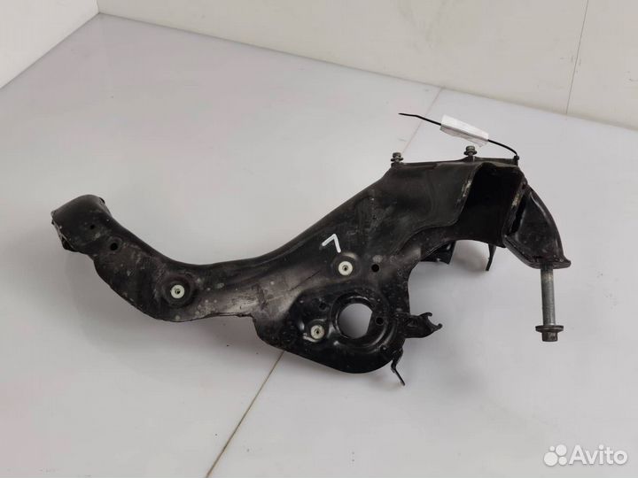 Кулак задний правый BMW X2 F39 2021 33306898963