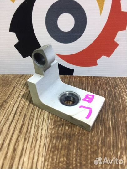 Петля двери левая Bmw X5 E70 3.0 N52 2007